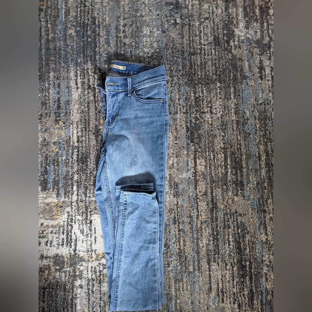 Size 26 Levi's jeans - Picture 1 of 2